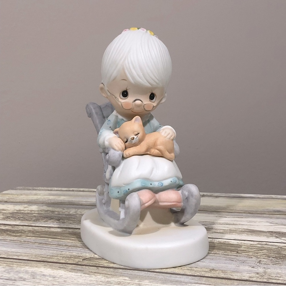 Precious Moments 1979 The Purr-fect Grandma No Mark Original Production Year